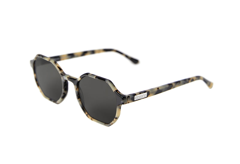 Black and white polarised sunglasses from Ozeano Vision